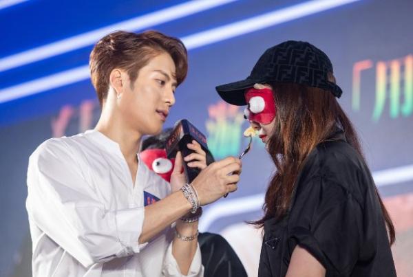 张智霖、王嘉尔亲临香港美心月饼「心．团聚人」活动