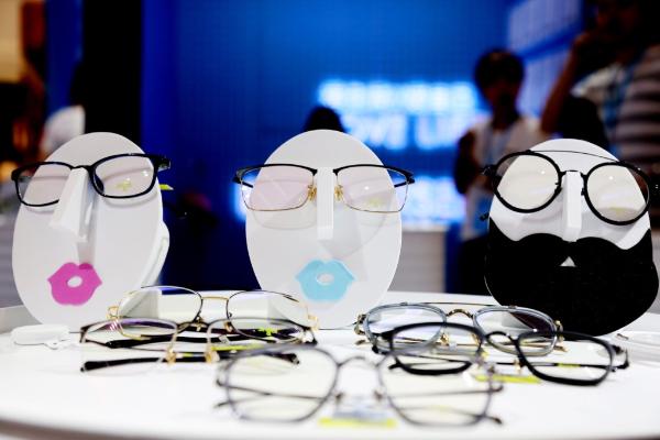 毛不易代言宝岛眼镜，发布新鲜视力新法则