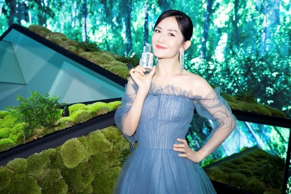 Sisley法国希思黎品牌首展开幕 携手吴磊探寻植萃秘境