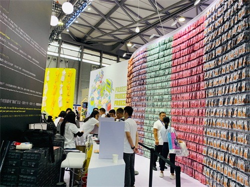 亚宠展销售火爆 “佩妮6+1”打造百亿宠企新开端