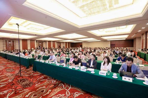 黄劲博士出席“2019中国留学人员创新创业论坛”分享创业经历