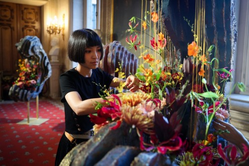 FLOWER TIME国际花艺节开幕日，中国艺术家久柒作品《萃》惊艳亮相