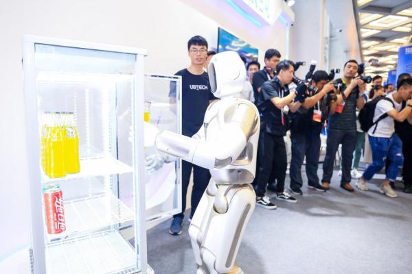 优必选科技亮相2019世界机器人大会：打造人机共存的智能时代