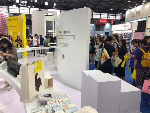 亚宠展销售火爆 “佩妮6+1”打造百亿宠企新开端