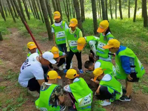 翠云山森林风景区2019年青少年研学月打开新的学习方式
