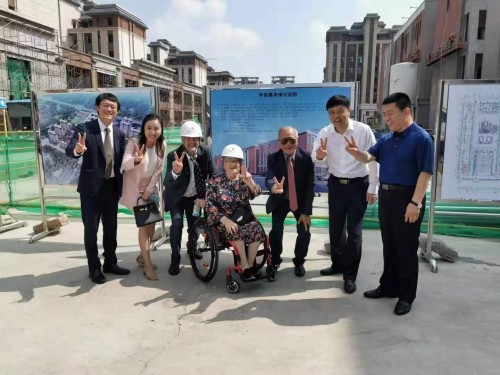 英国顶级名校圣比斯公学落户石家庄，英国剑桥市长亲来见证签约仪式
