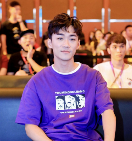 主播不求人受综艺节目追捧邀约不断 被赞综艺小王子