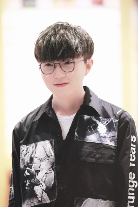 毛不易代言宝岛眼镜，发布新鲜视力新法则