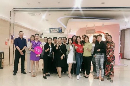 花嘉“小鲜油”闪耀上市，为肌肤注入鲜花保鲜能量