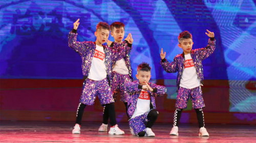 第八届舞动梦想流行舞大赛圆满落幕，为中国流行舞蹈续写辉煌篇章