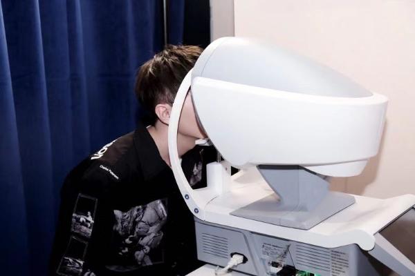 毛不易代言宝岛眼镜，发布新鲜视力新法则