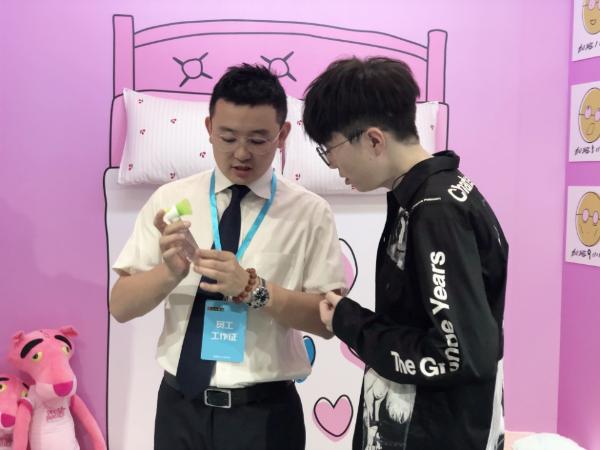 毛不易代言宝岛眼镜，发布新鲜视力新法则