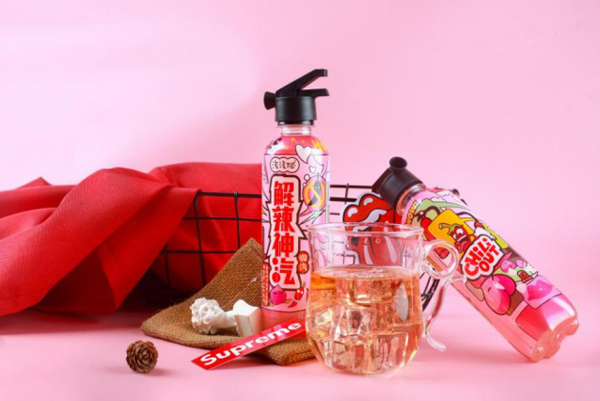 我家小两口戚薇李承铉家冰箱里的这款饮料被扒！原来又是解辣神汽！