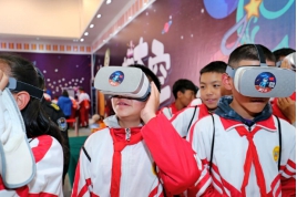 酷！康师傅航天科普展又升级：沉浸式科幻大片还能这么玩？