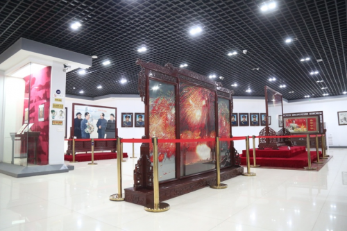 湘绣界泰斗廖家惠作品首次亮相引震动