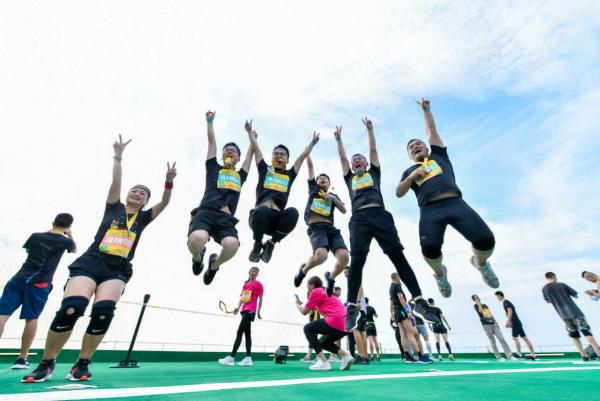 挑战星城之巅 2019国际垂直马拉松公开赛长沙IFS站火热开跑