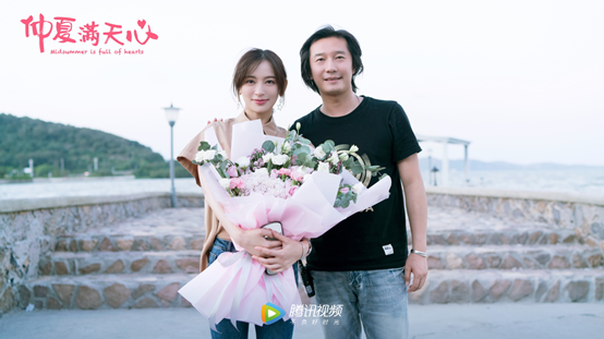 《仲夏满天心》无锡杀青 杨超越许魏洲CP引期待