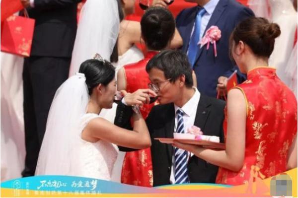 “不忘初心 为爱追梦”鲁南制药集团第十八届集体婚礼举行