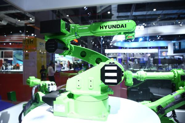 “AI+ROBOT”亮点纷呈，哈工智能再次亮相中国工博会