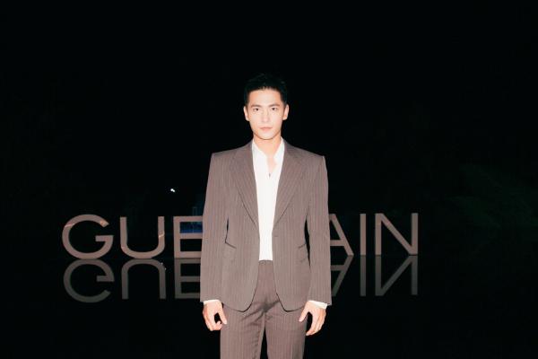 轻出于兰 无“线”年轻力 法国娇兰全新御廷兰花卓能焕活轻盈面霜闪耀登陆天猫小黑盒