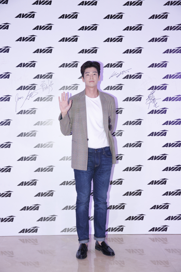 美国运动品牌AVIA“笃见.焕新”2020春夏发布会