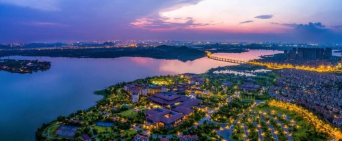 亿达中国武汉软件新城入选2019中国数字服务暨服务外包特色园区！