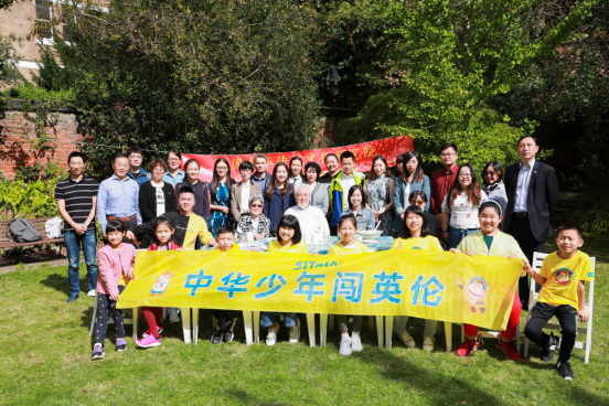 中华文化传承者欢聚伦敦：51Talk小学员对话华侨领袖单声