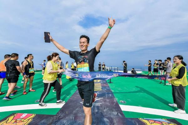 挑战星城之巅 2019国际垂直马拉松公开赛长沙IFS站火热开跑