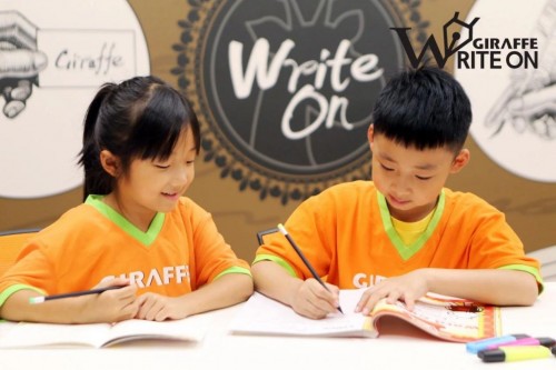 让孩子在上海长颈鹿美语学英文写作，是种什么体验？