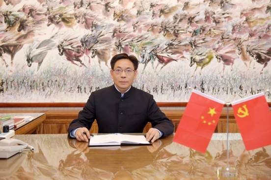梁明锋践行工匠精神，铸就酿酒生涯巅峰水准代表作--梁大师酒