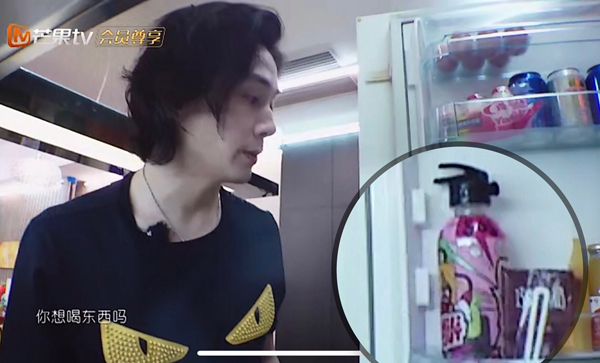 我家小两口戚薇李承铉家冰箱里的这款饮料被扒！原来又是解辣神汽！