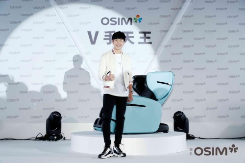 唱作天王林俊杰化身“国际造梦体验官”，力推新作「OSIM V手天王」
