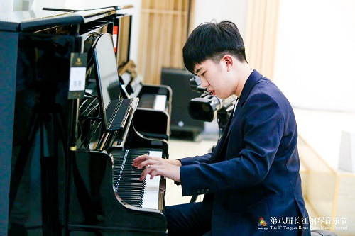 长江钢琴“柴可夫斯基大赛典藏系列”震撼发布