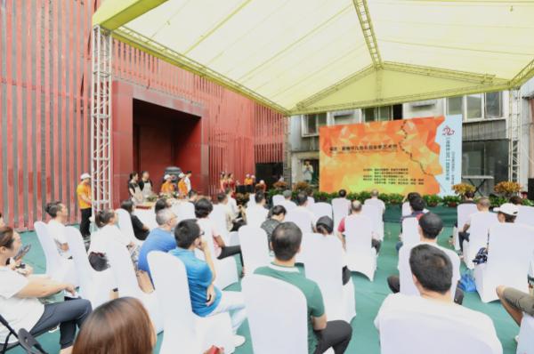 独立策展人夏布女诗画家田䒕加的跨界艺术展之“九龙半岛全季艺术节”