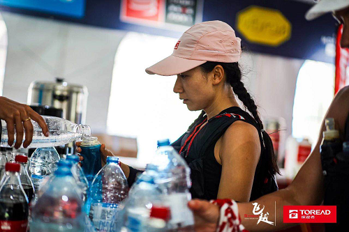 2019UTMB中国“百英里女王”向付召再创佳绩