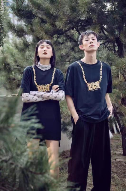 爱美丽品牌“与你14年，放肆爱美丽”时尚秀亮相北京时装周