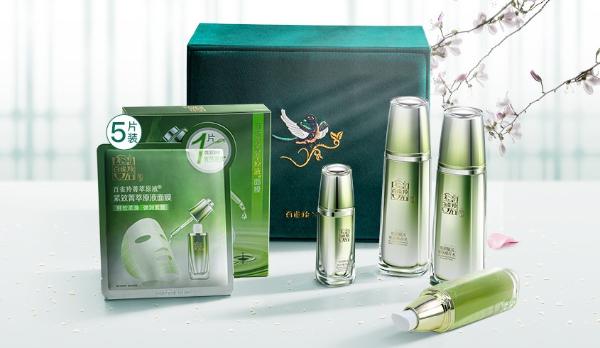 唯品会×百雀羚品牌钜献 全网首发故宫珠宝设计师定制护肤礼盒