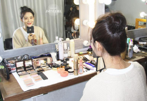 吹爆《如懿传》“令妃”李纯的素颜肌！她的“养肤秘器”离不开Excellula