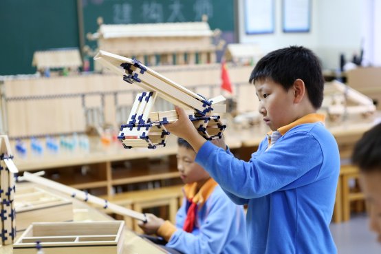 20多位中外校长一致追捧！娃咋养·建构大师正式进入上海进才实验小学