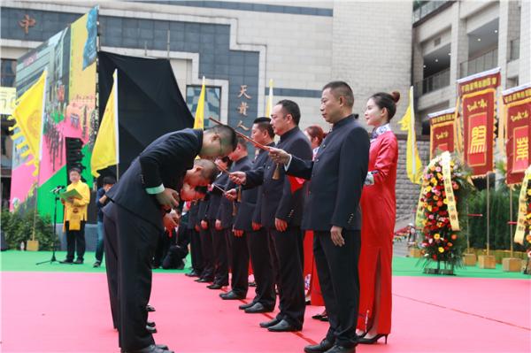 传承悠远历史 缅怀先贤宗师 弘扬茅台文化｜2019己亥年茅台酒节隆重举办
