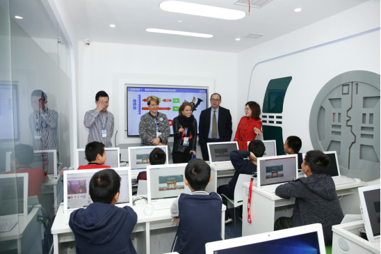 以色列前教育部长：小码王为全球青少年科技教育提供“中国方案”