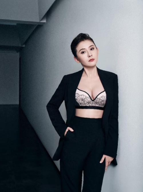 黛安芬携手知名演员热依扎 演绎女性“不一样精彩”