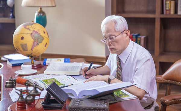 专访禾葡兰总工程师蔡光欣：坚守研发38年，个性护肤是潮流