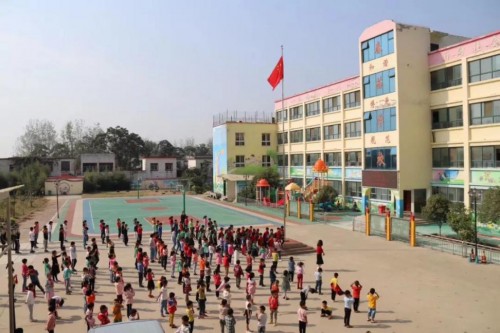 米乐英语送课河南：春苗小学里的新期盼