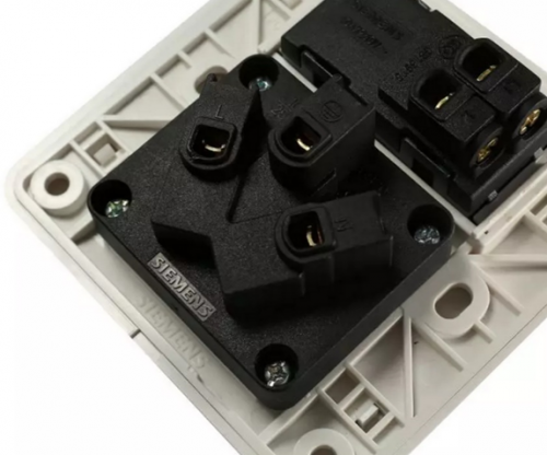 小心发黑的开关插座！可能会存在这些隐患！