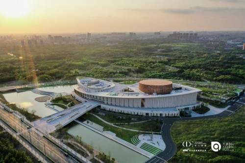 ​九棵树未来艺术中心开幕季盛大发布