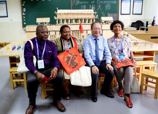 20多位中外校长一致追捧！娃咋养·建构大师正式进入上海进才实验小学