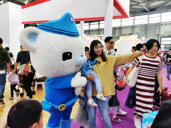 动漫明星IP新品组团来袭！启蒙积木萌闯2019上海玩具展