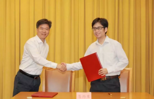 浙江"四港"联盟成立 传化智联和宁波舟山港签约推进陆海铁联运