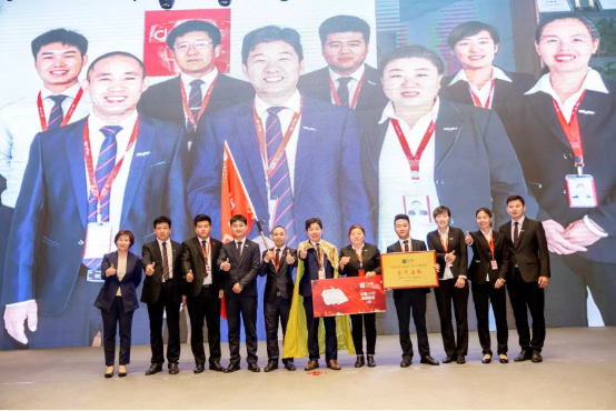 金牌销冠：40岁加入德佑 专业诚信赢得客户认可